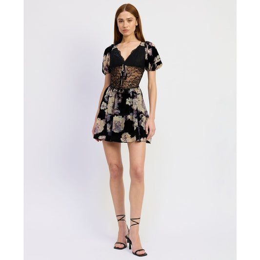 En Saison Women's V-Neck Short-Sleeve Fit & Flare Dress