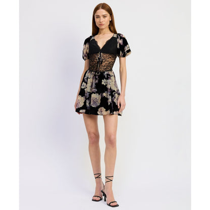 En Saison Women's V-Neck Short-Sleeve Fit & Flare Dress