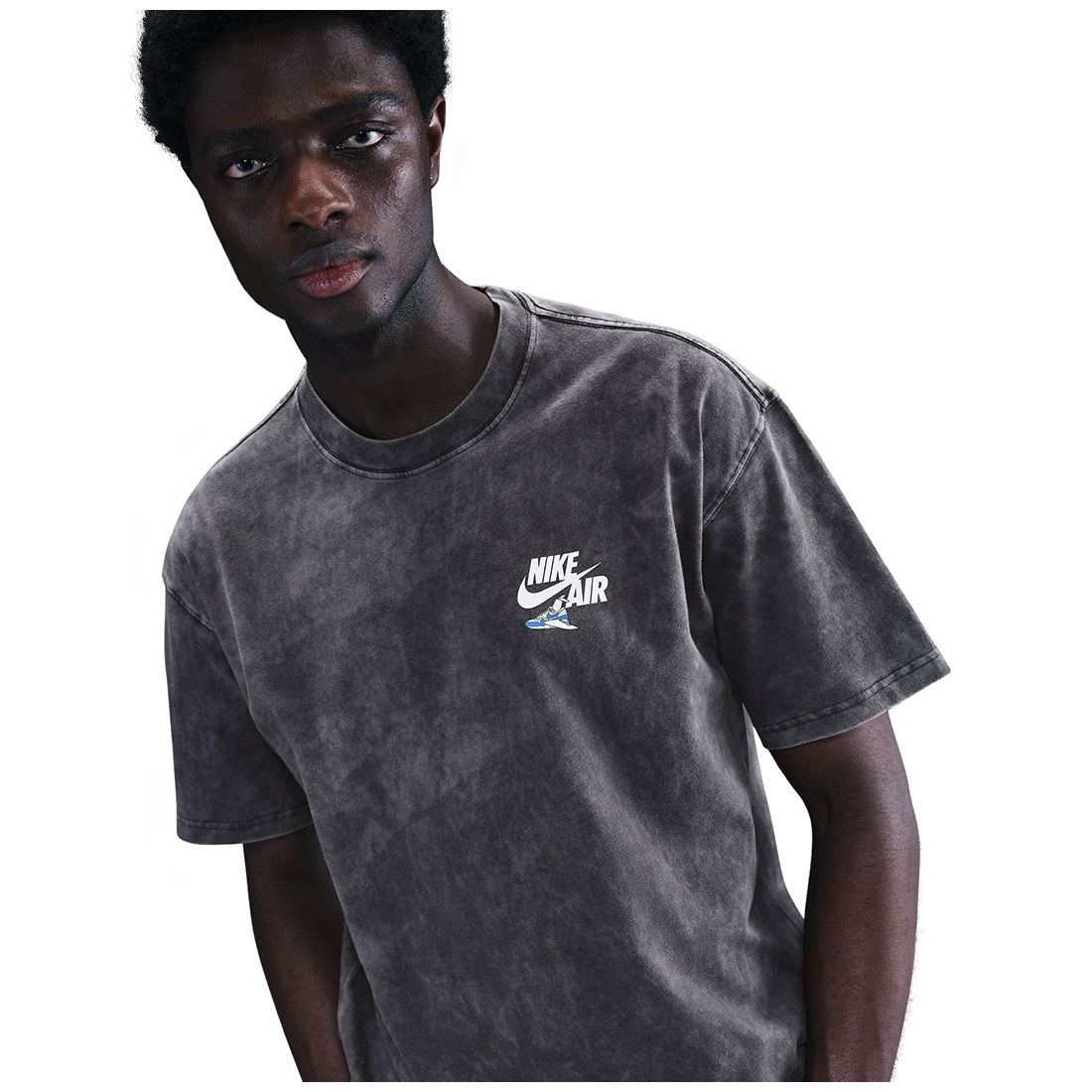 Nike Men's Sportswear Short Sleeve Logo Graphic T-Shirt