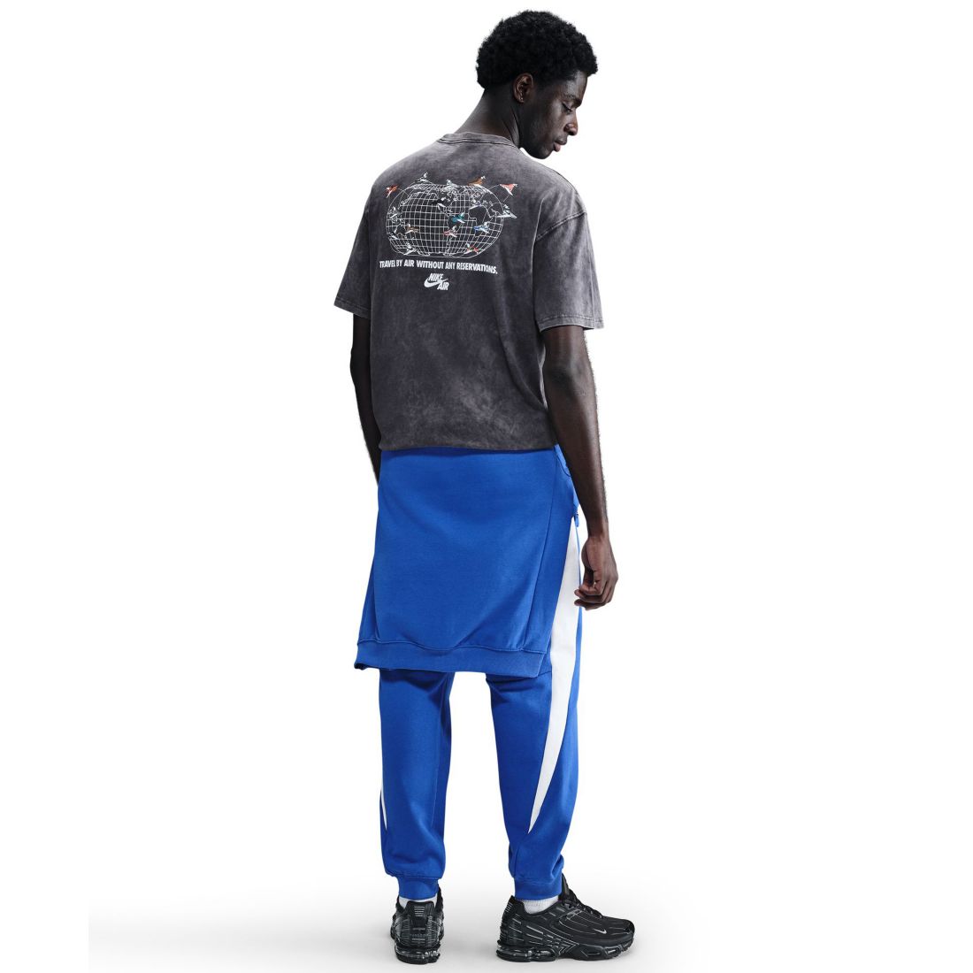 Nike Men's Sportswear Short Sleeve Logo Graphic T-Shirt