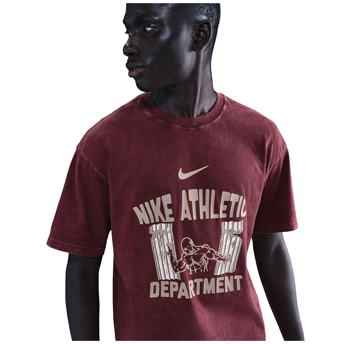 Nike Men's Short Sleeve Roomy Fit T-Shirt
