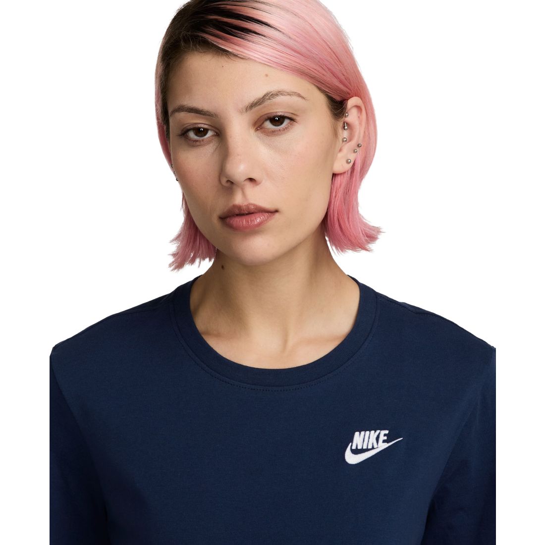 Nike Women's Sportswear Club Essentials T-Shirt