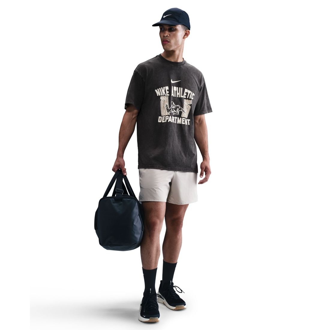 Nike Men's Short Sleeve Roomy Fit T-Shirt