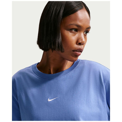 Nike Women's Sportswear Crewneck T-Shirt
