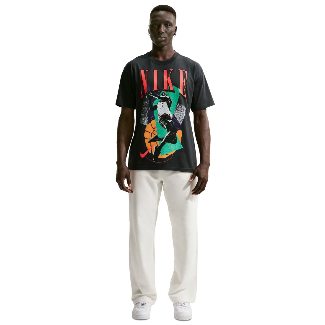 Nike Men's Basketball Ribbed Collar Graphic T-Shirt