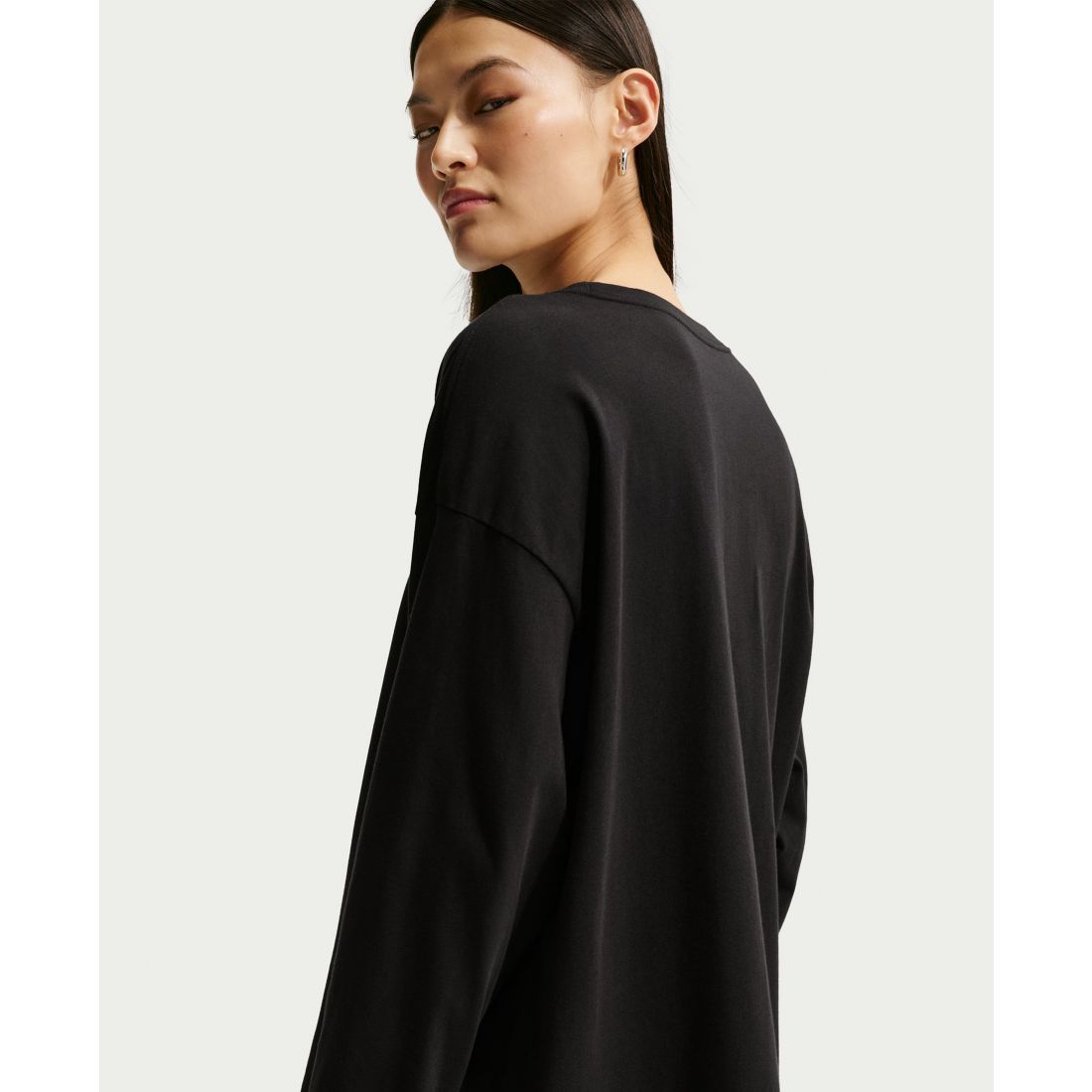 Nike Women's Sportswear Oversized Long-Sleeve T-Shirt