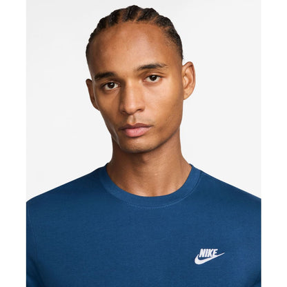 Nike Men's Long Sleeve Sportswear Club T-Shirt