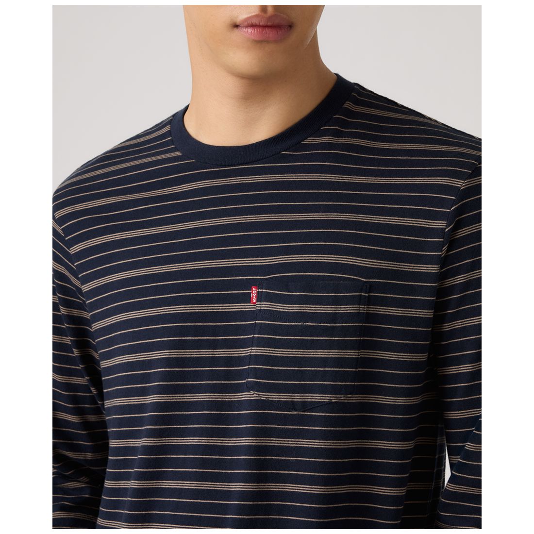 Levi's Men's Long Sleeve Crewneck Pocket T-Shirt