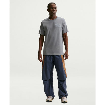 Nike Sportswear Men's Short-Sleeve T-Shirt