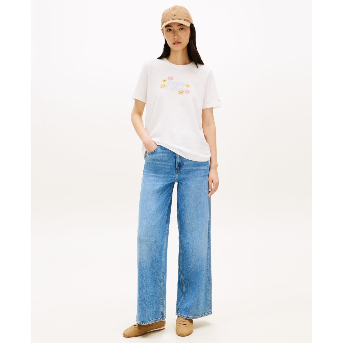 Tommy Hilfiger Women's Graphic Floral Crew Neck T-Shirt
