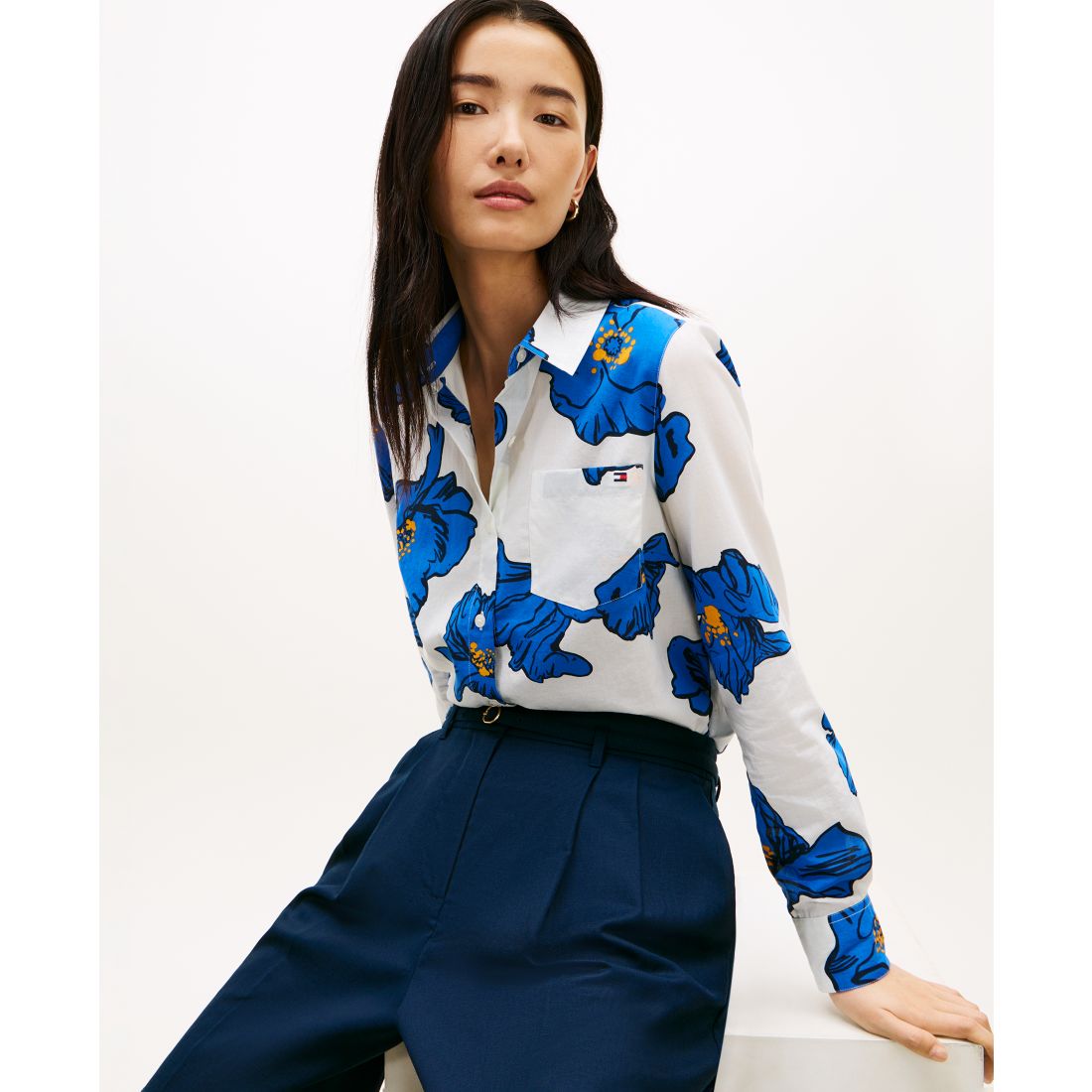 Tommy Hilfiger Women's Printed Button-Front Roll-Tab Shirt