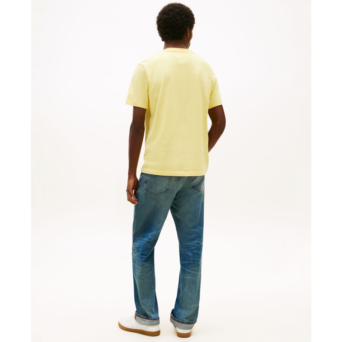 Tommy Hilfiger Men's Essential Solid Pocket T-Shirt