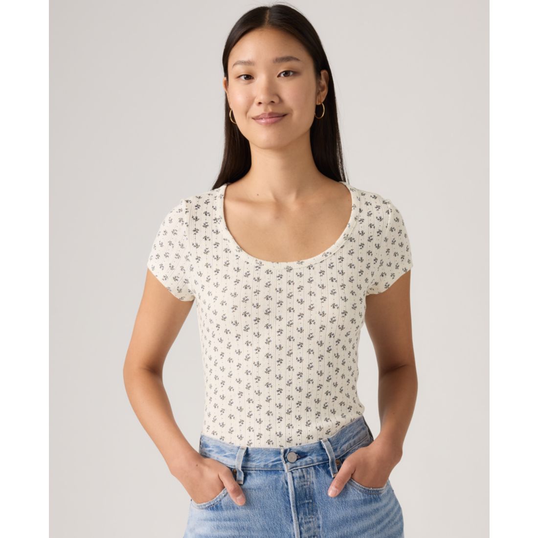 Levi's Women's Short-Sleeve Crew Neck Top
