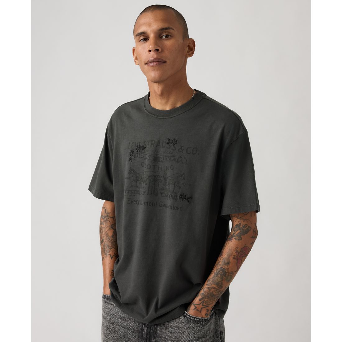 Levi's Men's Short-Sleeve Graphic T-Shirt