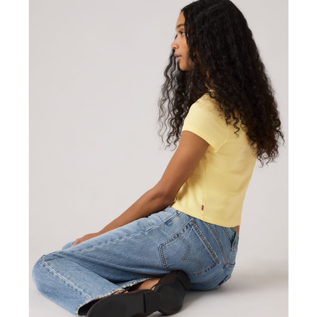 Levi's Women's Short-Sleeve Cropped Top