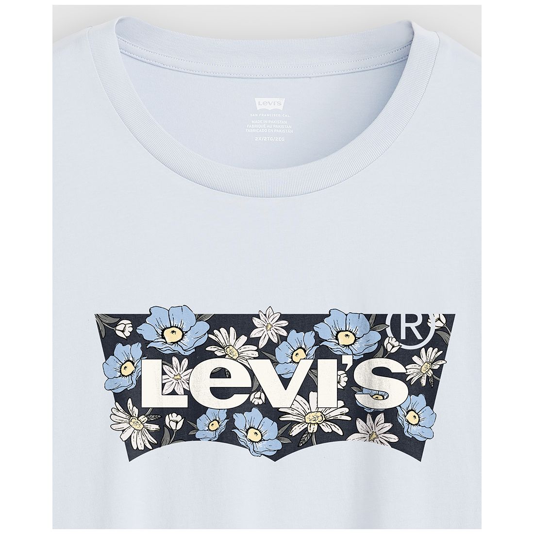 Levi's Trendy Plus Size Perfect Logo Cotton T-Shirt