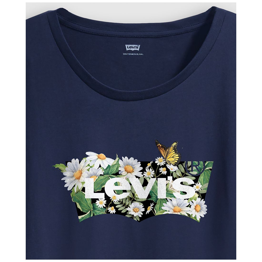 Levi's Trendy Plus Size Perfect Logo Cotton T-Shirt