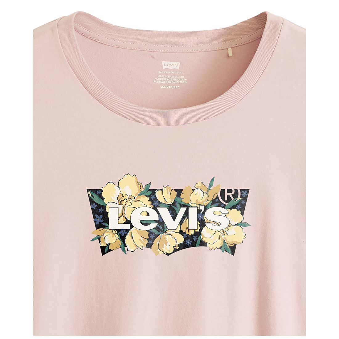Levi's Trendy Plus Size Perfect Logo Cotton T-Shirt