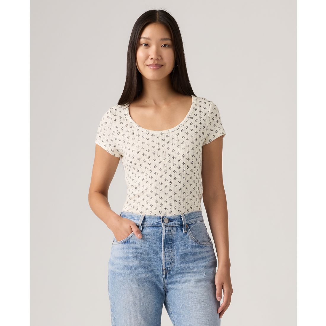 Levi's Women's Short-Sleeve Crew Neck Top