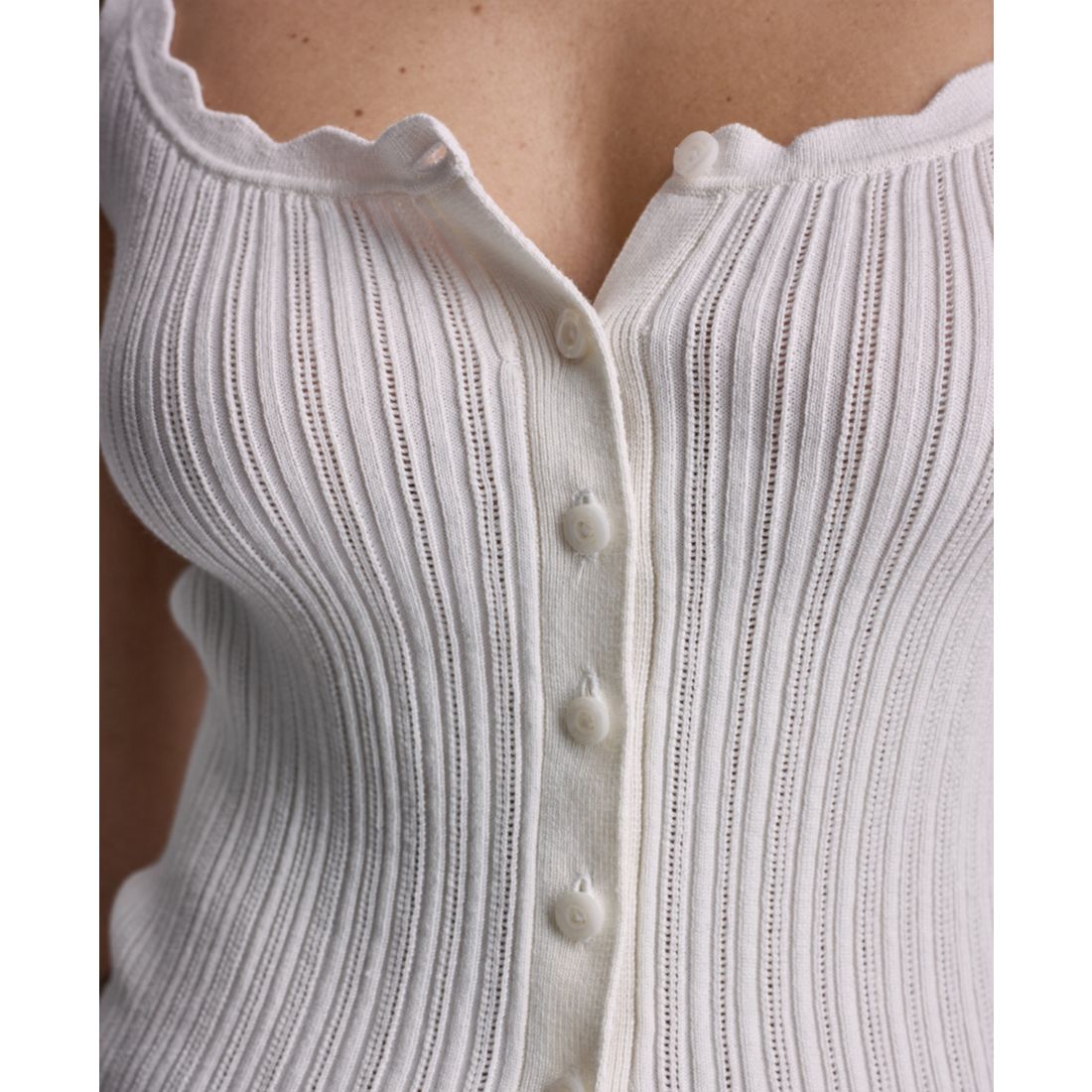 Bcbg Women's Ribbed Button-Front Scoop Neck Tank Top