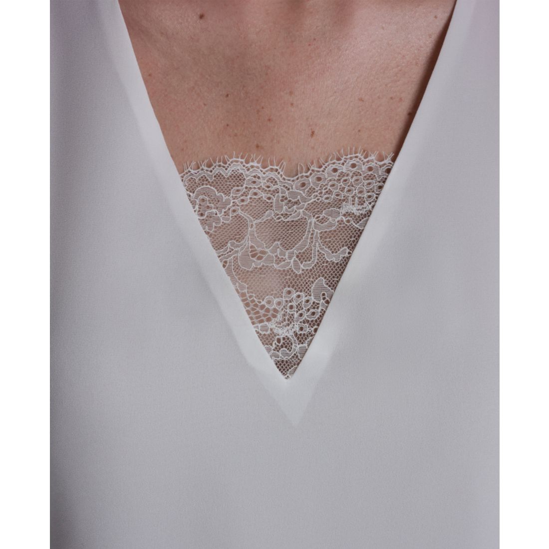 Bcbg Women's V-Neck Lace Detail Pull-On Top