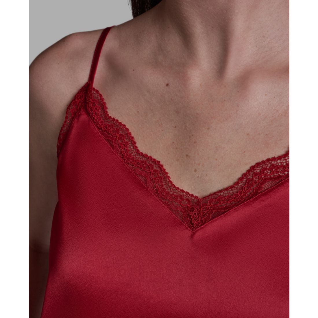 Bcbg Women's Lace Sleeveless V-Neck Cami Blouse