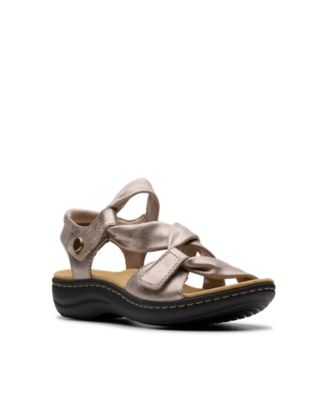 Collection Women's Laurieann Bell Round Toe Flat Sandals