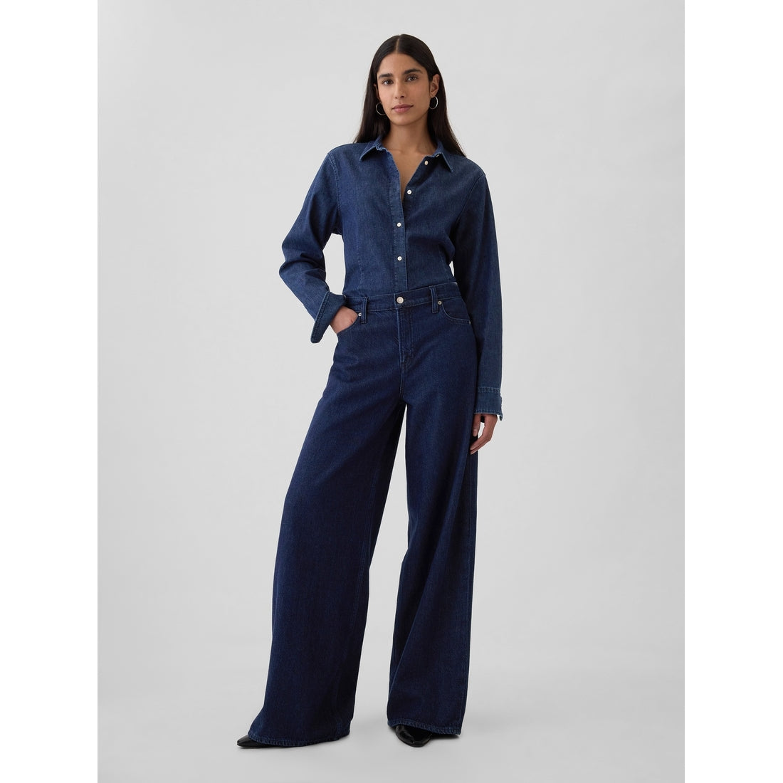 Women's Mid Rise Ultrasoft Baggy Jeans