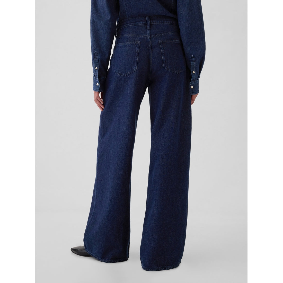 Women's Mid Rise Ultrasoft Baggy Jeans