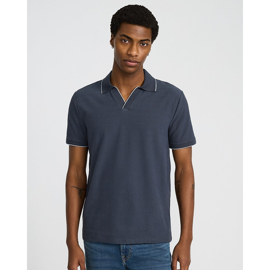 Tipped Zig Zag Textured Johnny Collar Polo