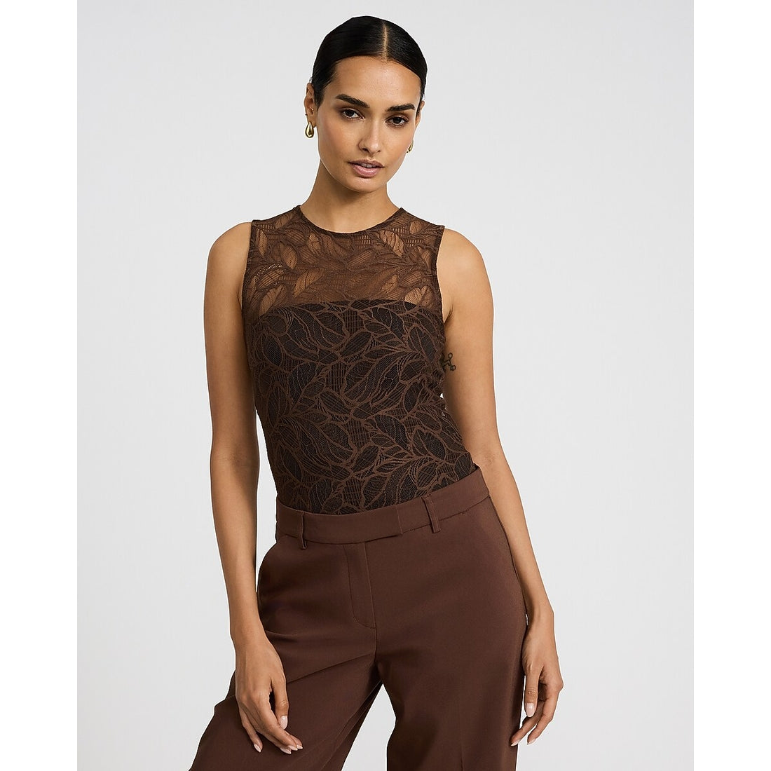 Lace Crew Neck Sleeveless Bodysuit