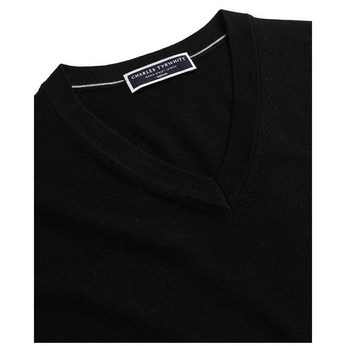 Charles Tyrwhitt Men's V-Neck Regular-Fit Sweater