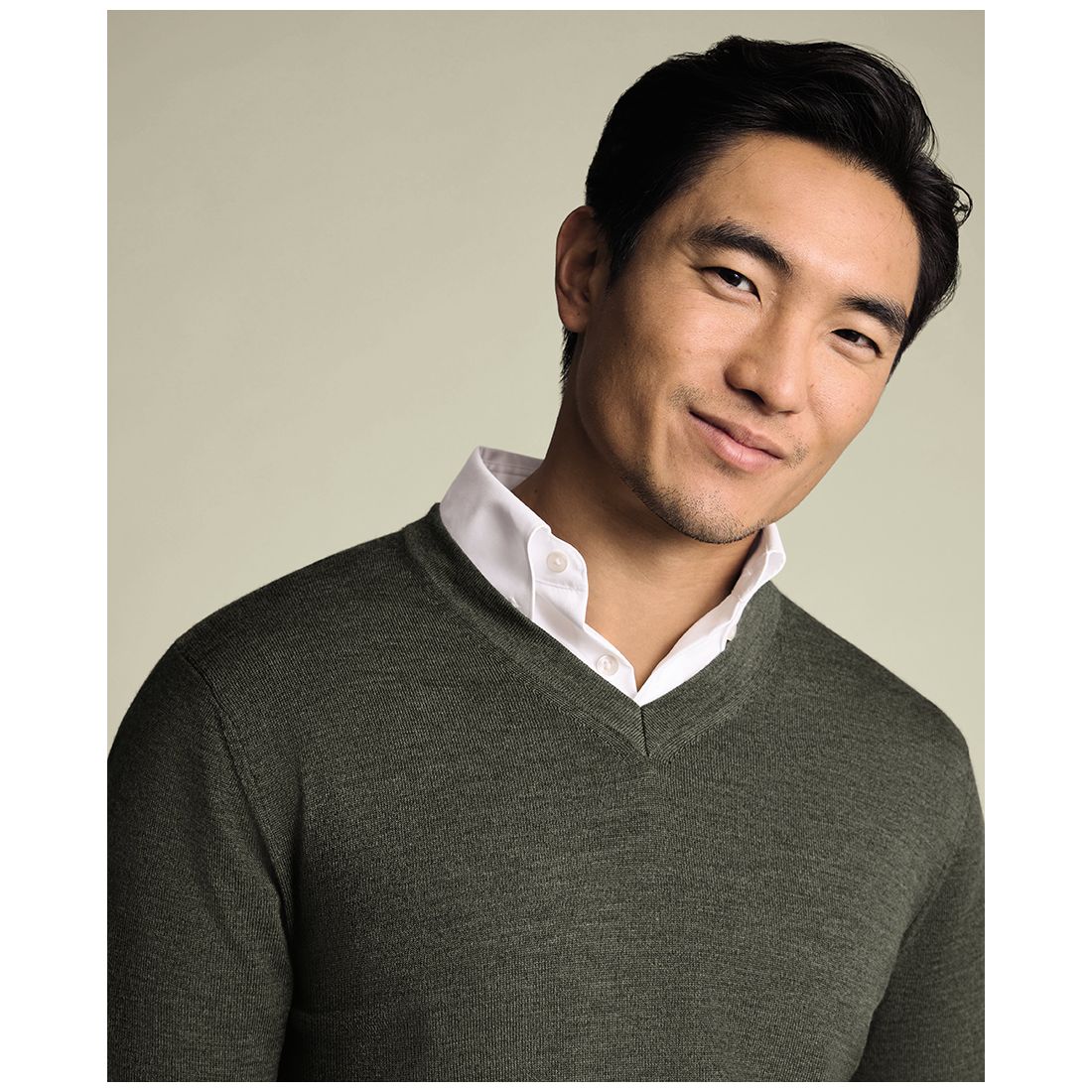 Charles Tyrwhitt Men's V-Neck Regular-Fit Sweater