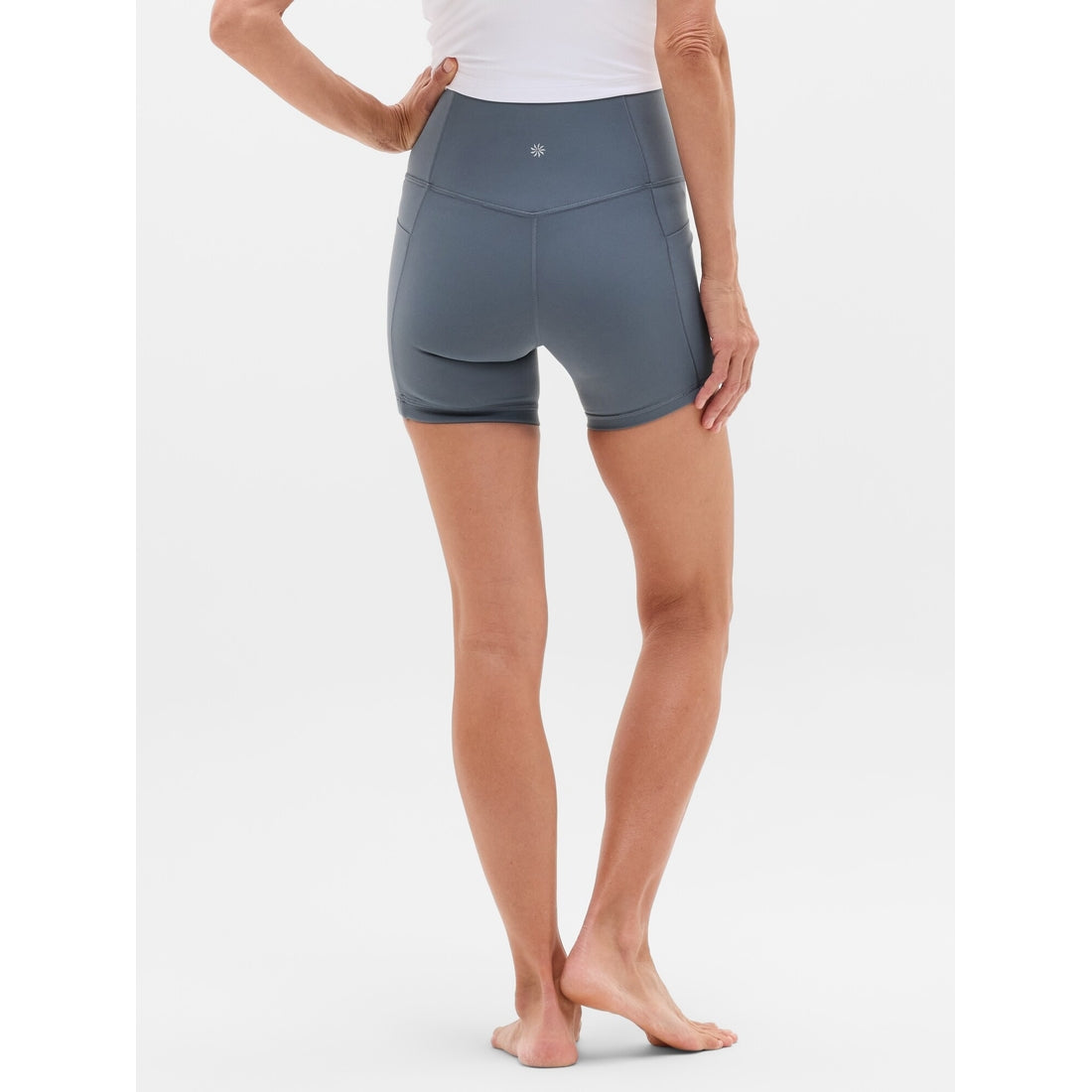 Women's Salutation Stash High Rise 5" Short