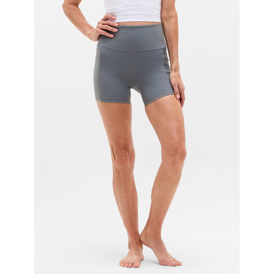 Women's Salutation Stash High Rise 5" Short