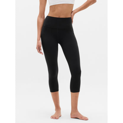 Women's Salutation Stash High Rise Capri