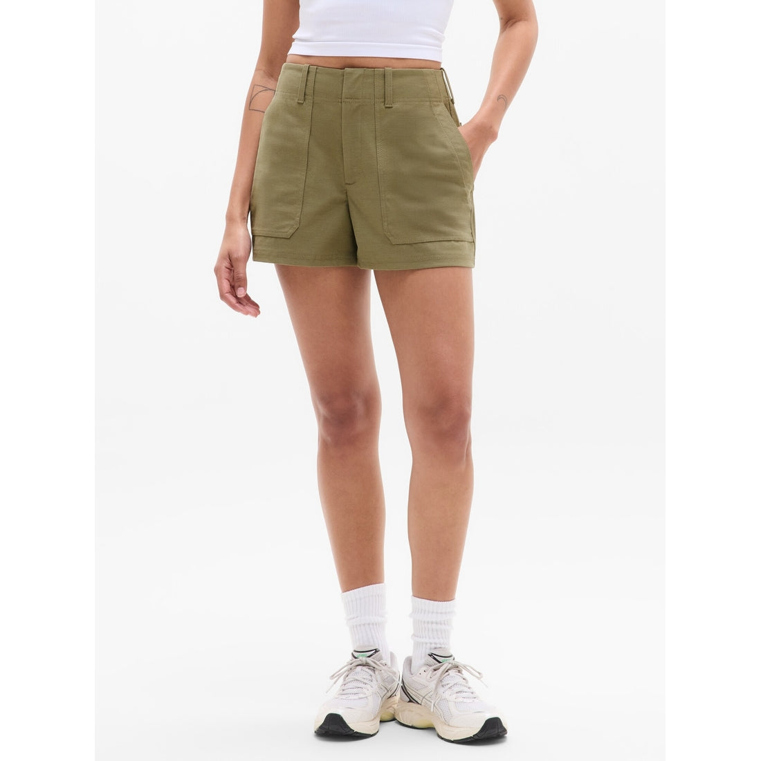 Women's Skyline High Rise Tailored 4" Short