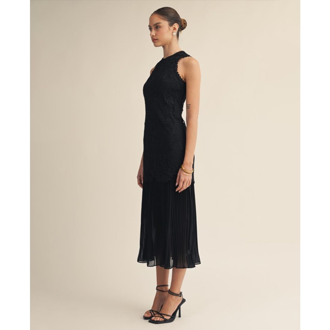 Arose Studio, Inc Women's Seraphine Crewneck Sleeveless Midi Dress