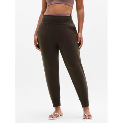 Women's Coaster Luxe High Rise Jogger