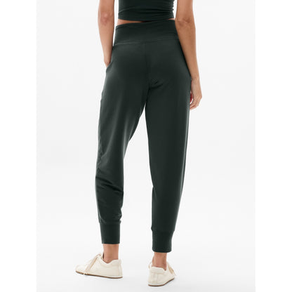 Women's Coaster Luxe High Rise Jogger