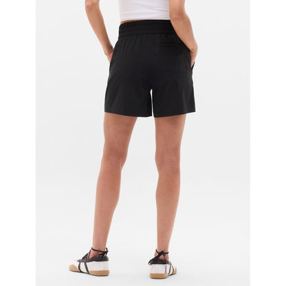 Women's Wayfind High Rise 5" Short