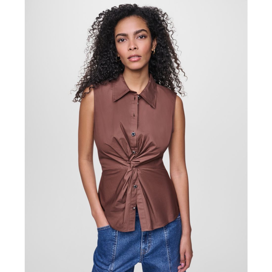 Dkny Jeans Women's Sleeveless Collared Twist Front Button-Up Shirt