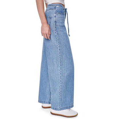 Dkny Jeans Women's Mid-Rise Flowy Relaxed Straight Jeans