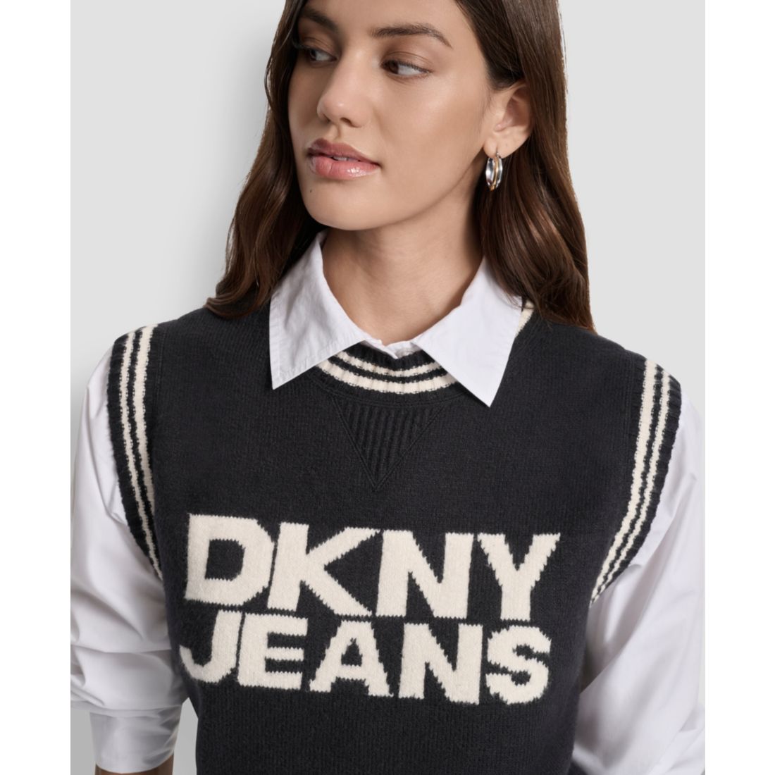 Dkny Jeans Women's Logo Detail Sleeveless Sweater