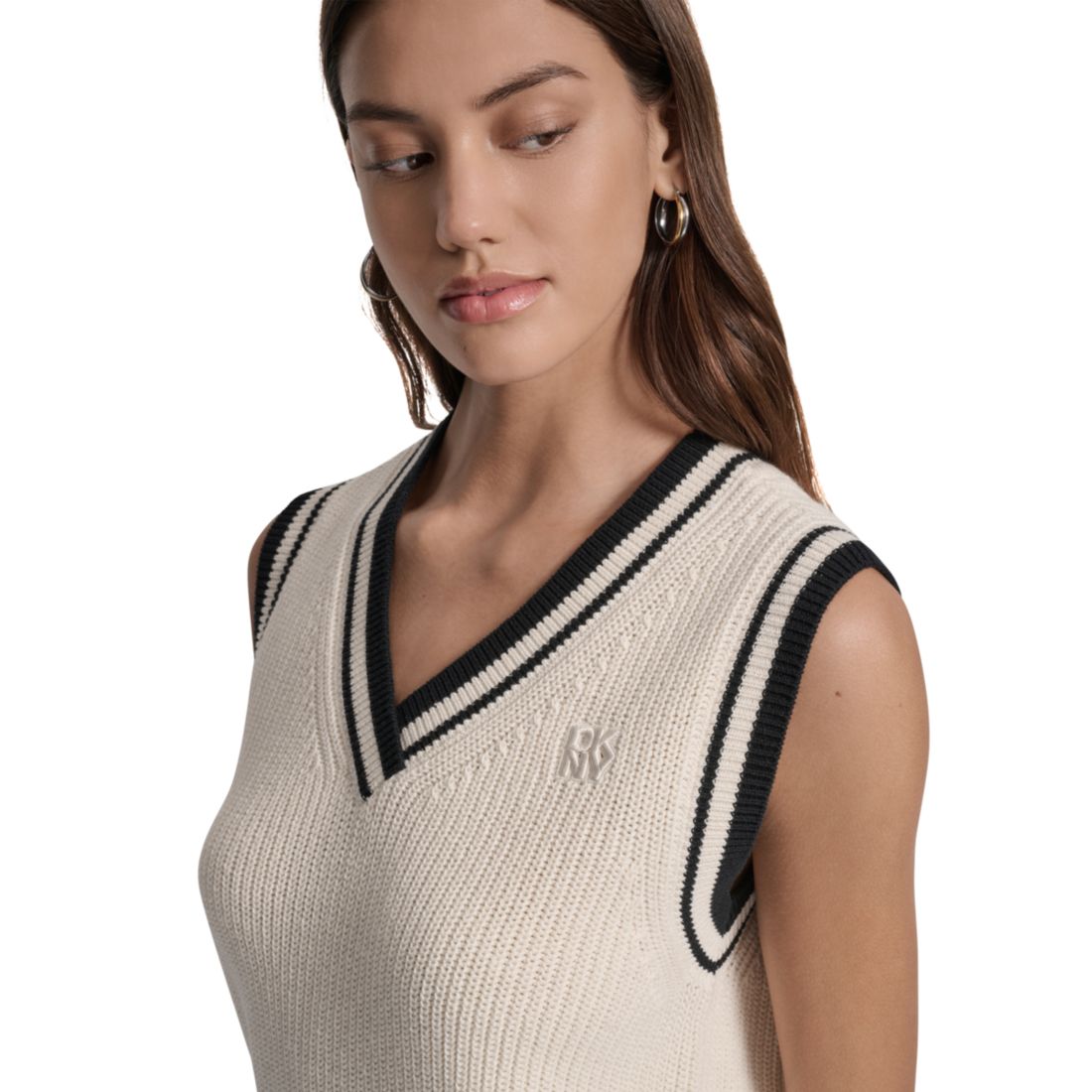 Dkny Jeans Women's Contrast Trim Cotton V-Neck Sleeveless Sweater