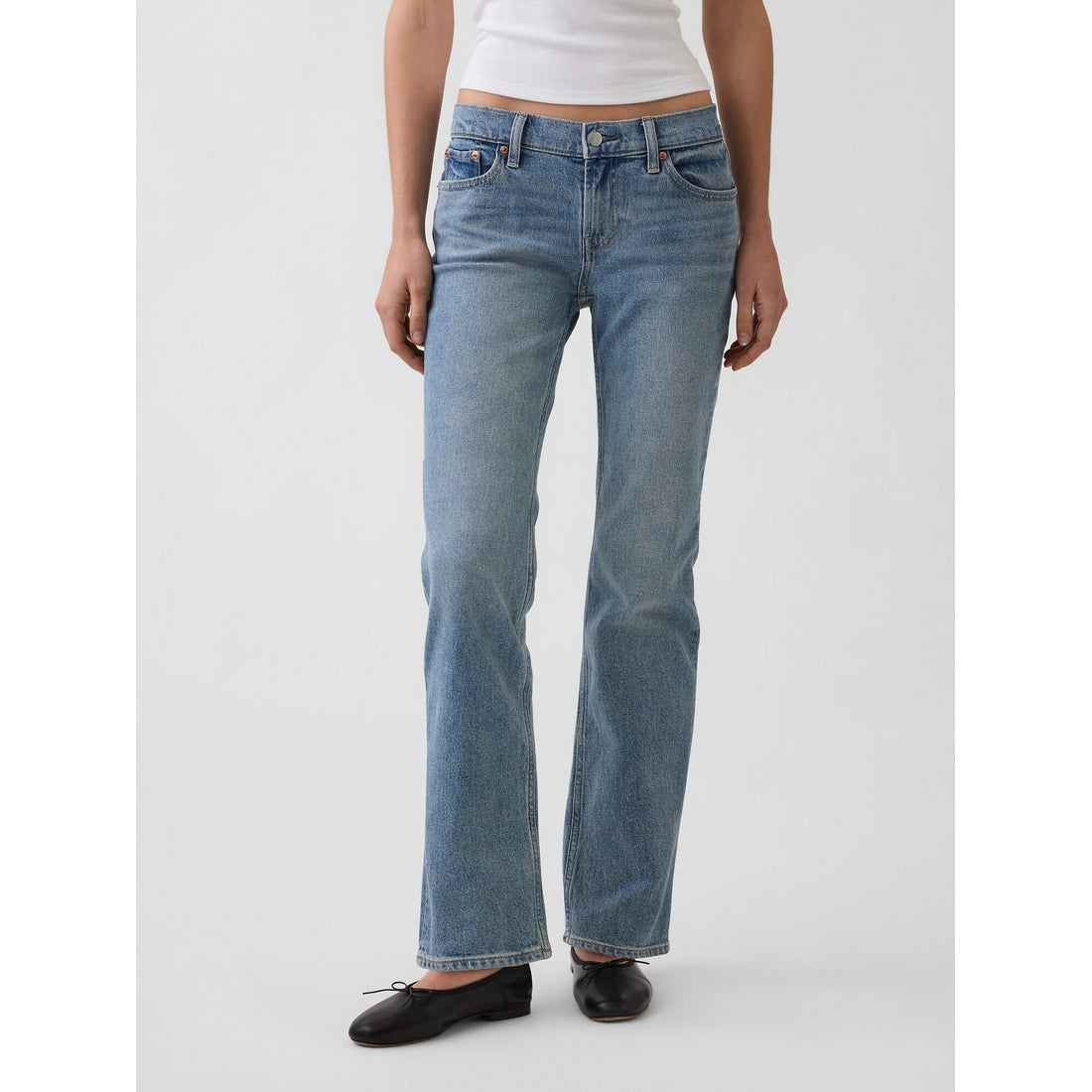 Women's Low Rise '90S Slim Straight Jeans