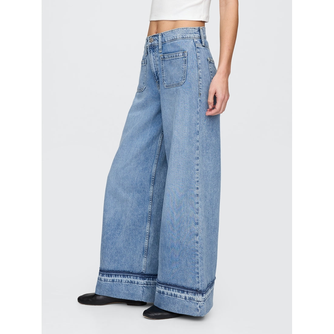 Women's Mid Rise Ultrasoft Baggy Jeans