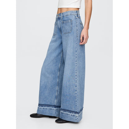 Women's Mid Rise Ultrasoft Baggy Jeans