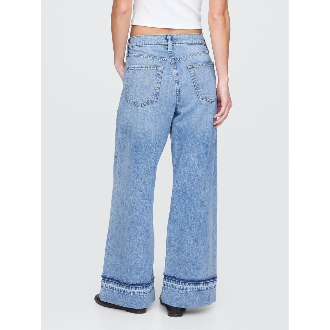 Women's Mid Rise Ultrasoft Baggy Jeans