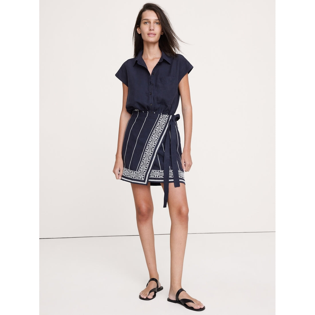 Women's Embroidered Tencel™-Linen Wrap Dress